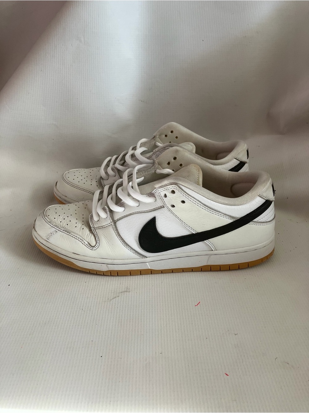 NIKE SB DUNK LOW PRO ISO SIZE 11 WHITE/BLACK